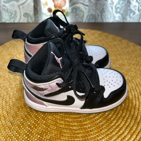 (2) Nike Kids' Multicolor High-Top Sneakers