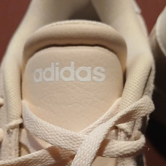 Adidas Pink Leather And Suede Sneakers Size 6 ..NWT Retail 85.00.