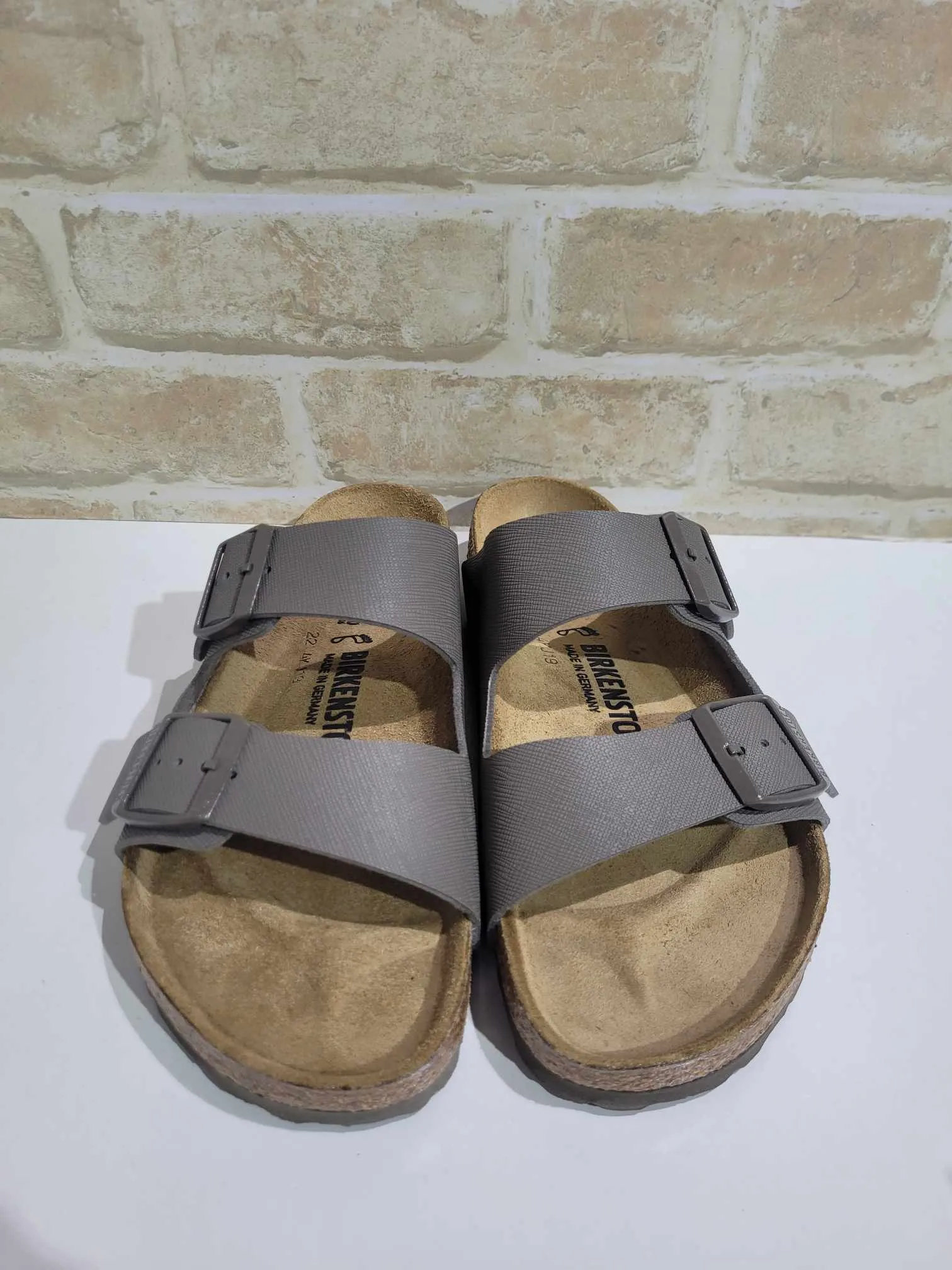 Arizona Saffiano Concrete Grey Birko Regular by Birkenstock