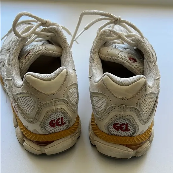 ASICS White and Gold Sneakers Men’s Size 7.5