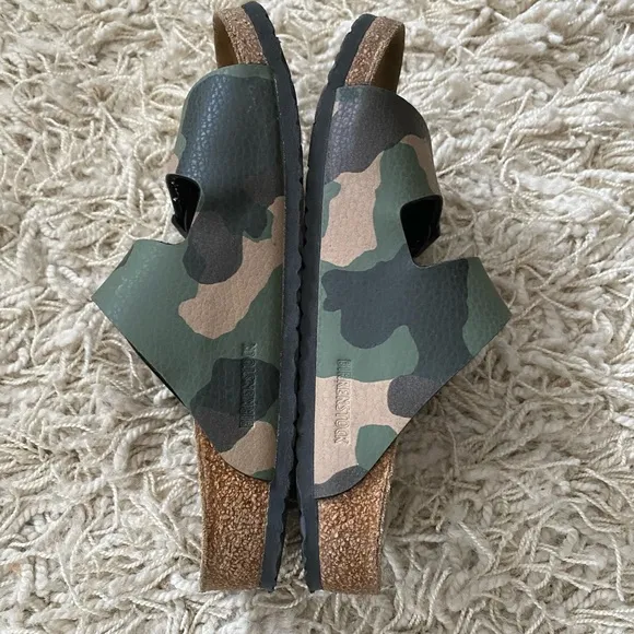 Birkenstock Arizona Kids Desert Soil Camouflage Green, Unisex Youth Size 3.0