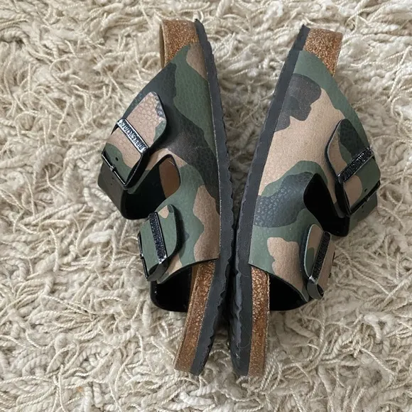 Birkenstock Arizona Kids Desert Soil Camouflage Green, Unisex Youth Size 3.0