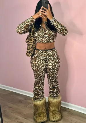 Bold Leopard Print Two-Piece Set with Long-Sleeve Crop Top and Fitted Pants