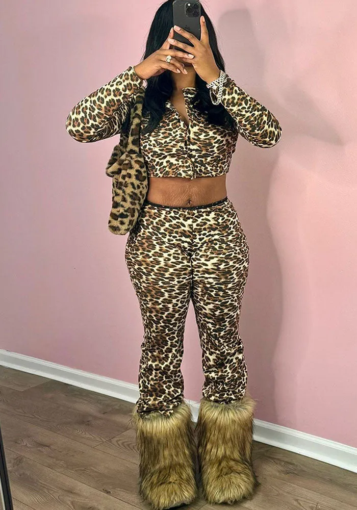Bold Leopard Print Two-Piece Set with Long-Sleeve Crop Top and Fitted Pants