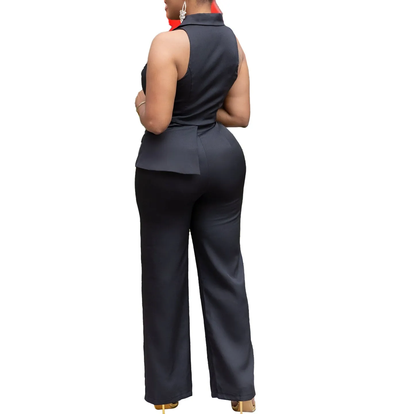 Bold Turndown Collar Wide-Leg Jumpsuit with Stylish Chain Detail
