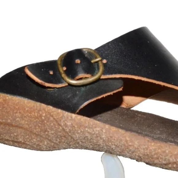 BOSABO FRANCE SZ 38 7.5 8 M BLACK LEATHER THONG LOW HEEL SLIP ON SANDALS