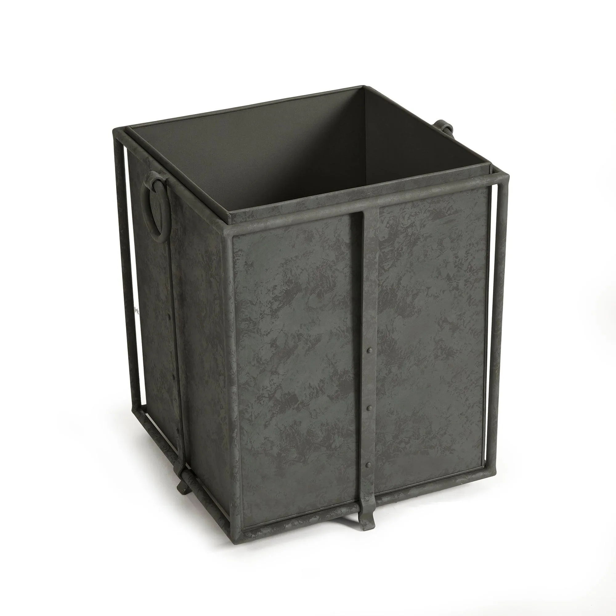 Callahan Square Planter