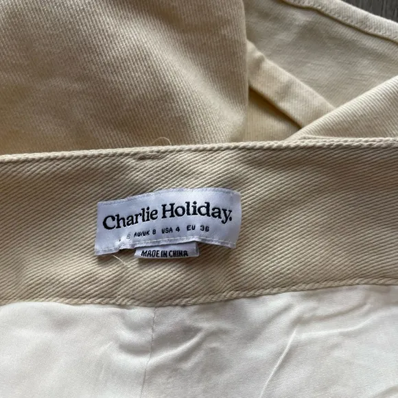 charlie holiday frankie ivory cream high waisted belted mini shorts small NEW