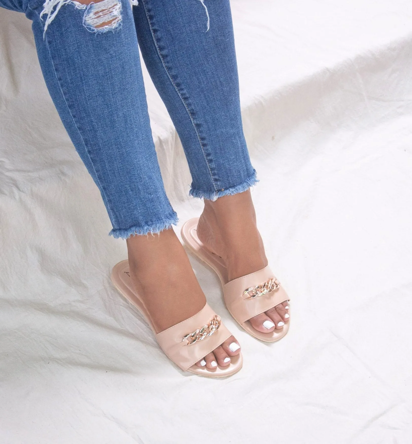 Clara Flat Sliders