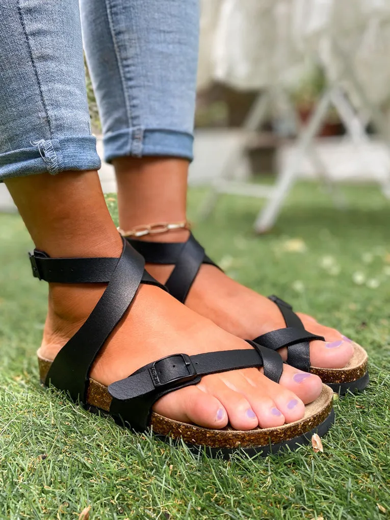 Crisscross Wrap Buckle-Up Strapes Ankle Sandals