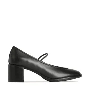 EOS Darcella Black Leather