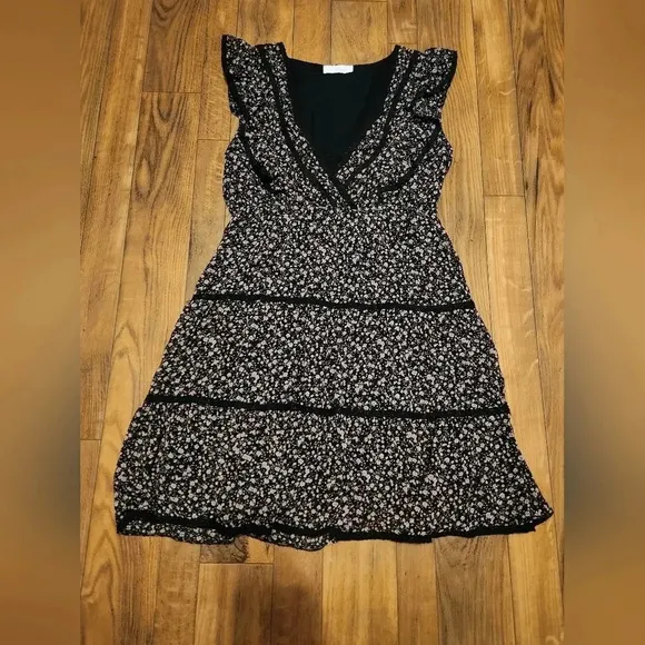 Fabulous tiered floral dress size large