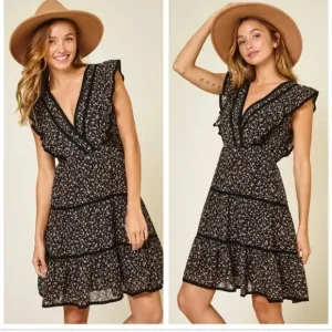 Fabulous tiered floral dress size large