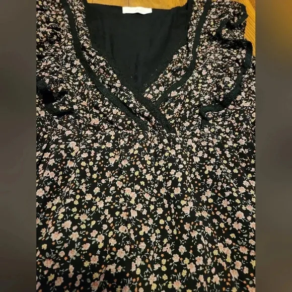 Fabulous tiered floral dress size large