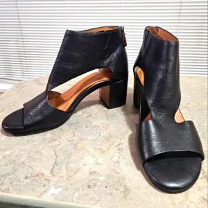 GENTLE SOULS By KENNETH COLE “CHARLENE” BLACK LEATHER OPEN TOE &amp; HEEL BOOTIE
