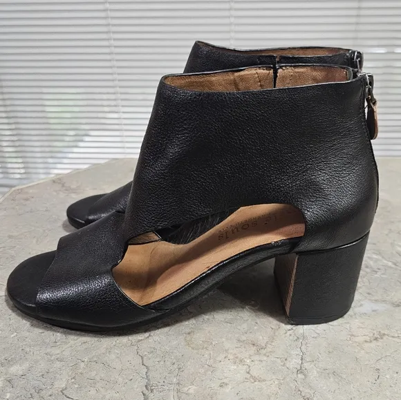 GENTLE SOULS By KENNETH COLE “CHARLENE” BLACK LEATHER OPEN TOE &amp; HEEL BOOTIE