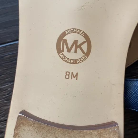 Goodbye Sale BNWS Michael Michael Kors Flat Plate Thong Sandals