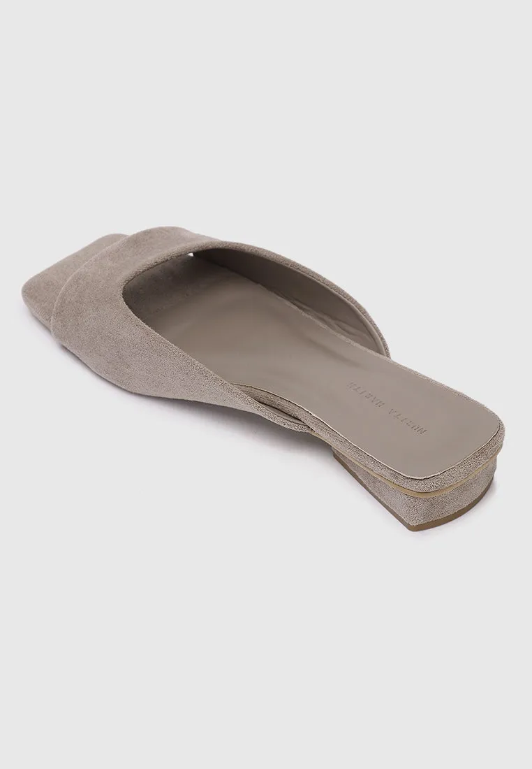 Hermione Slide Sandals (Almond)
