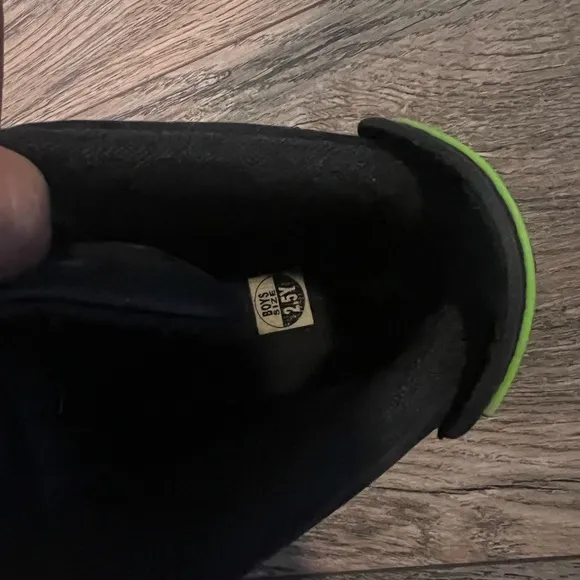 Kids Jordan’s 6s Retro Electric Green