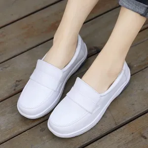 Lia® | Relaxed and stylish   sneakers