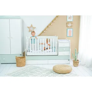 MAXI PLUS  room