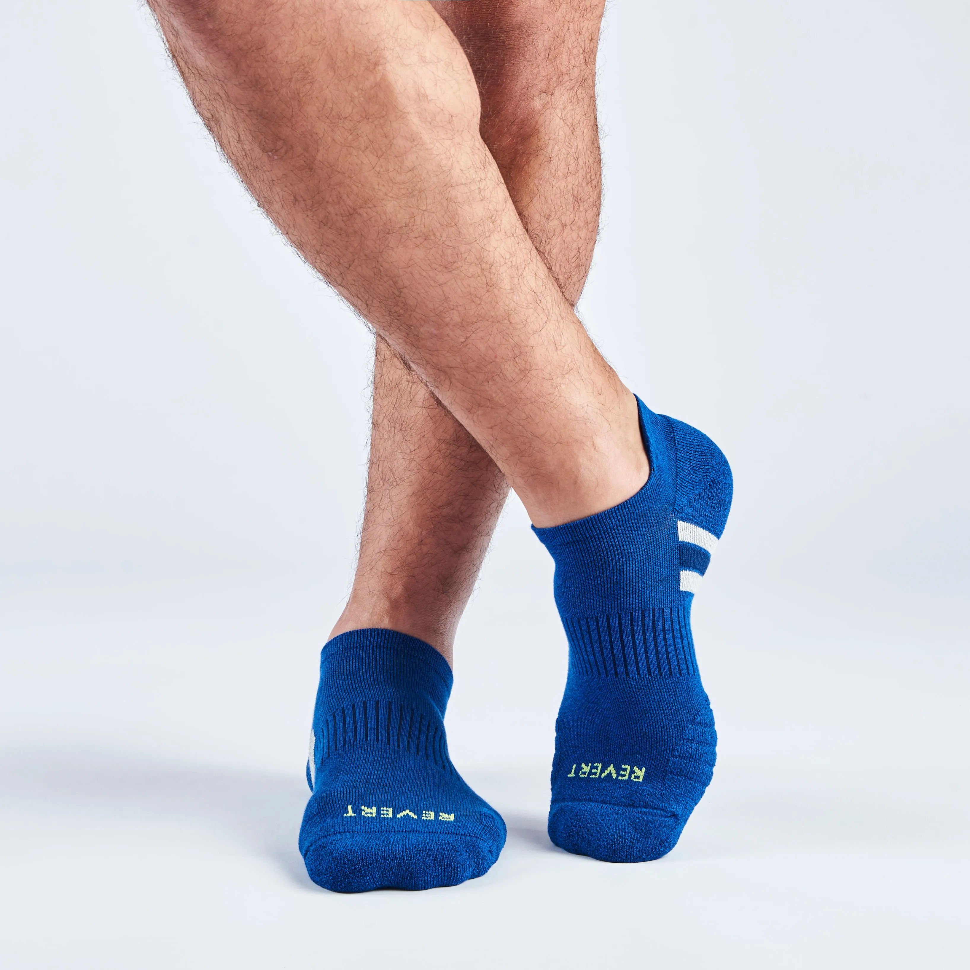 Men's Ankle Essentials: 3-Pack Mid-Weight Comfort Socks