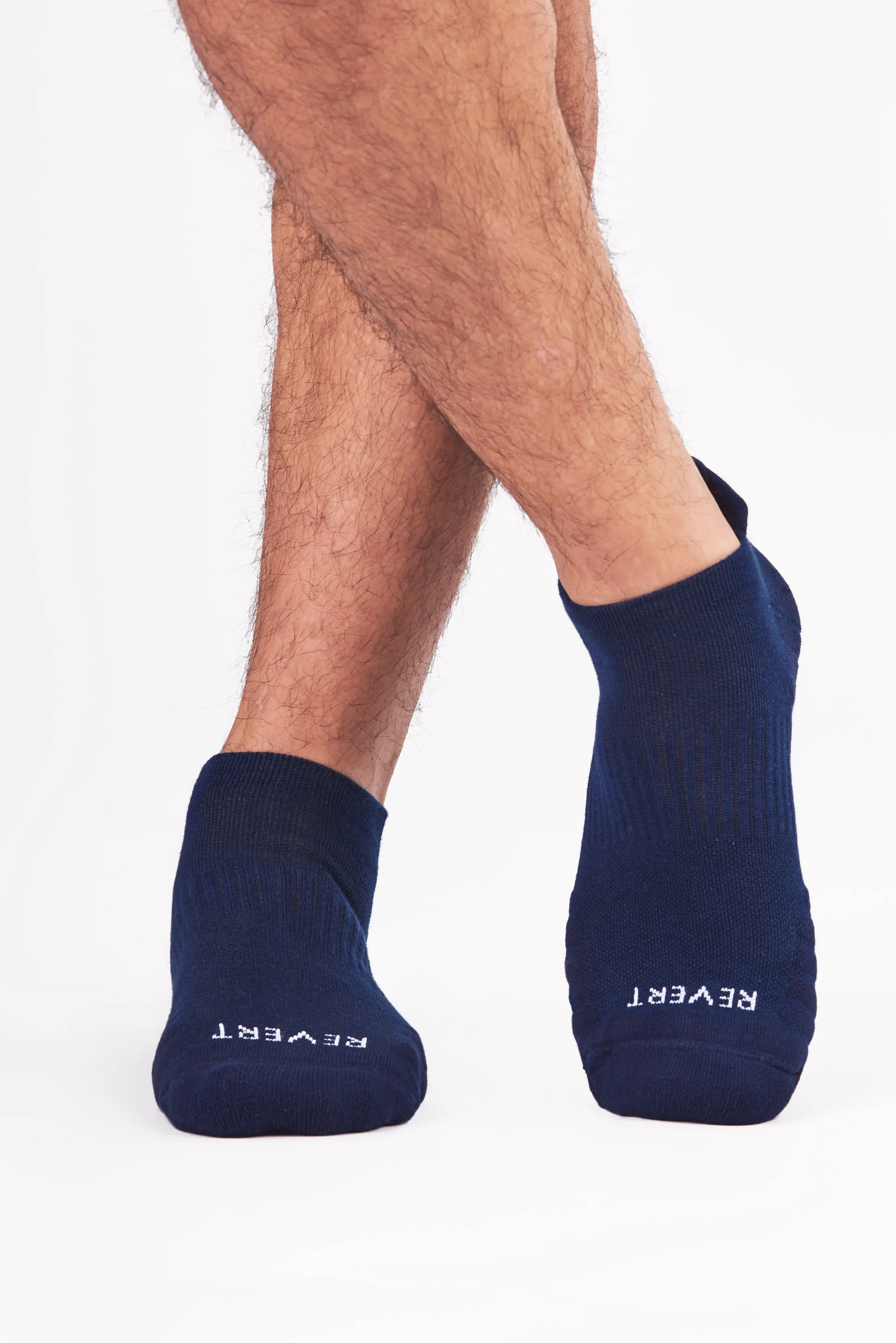 Men's Ankle Essentials: 3-Pack Mid-Weight Comfort Socks