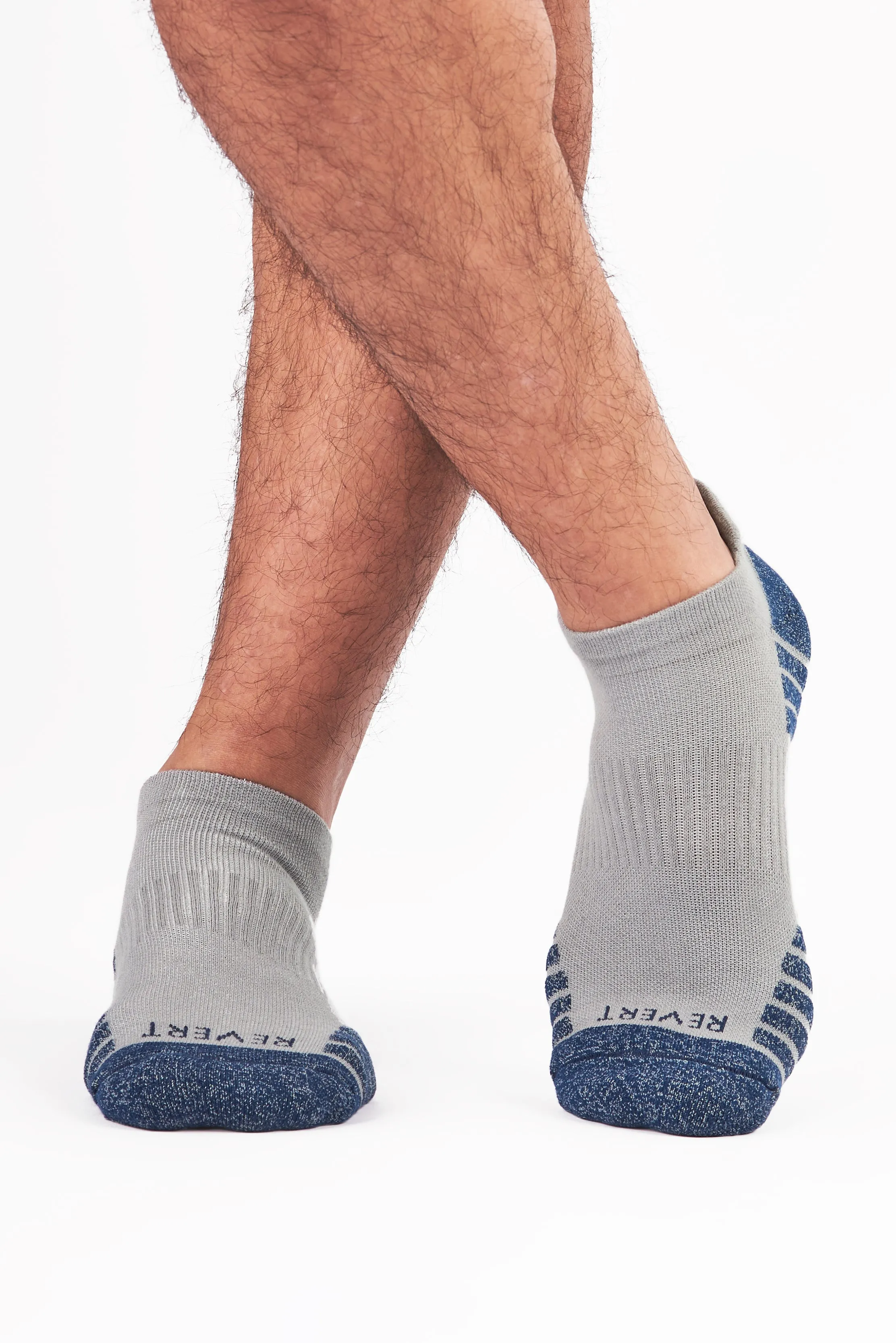 Men's Ankle Essentials: 3-Pack Mid-Weight Comfort Socks