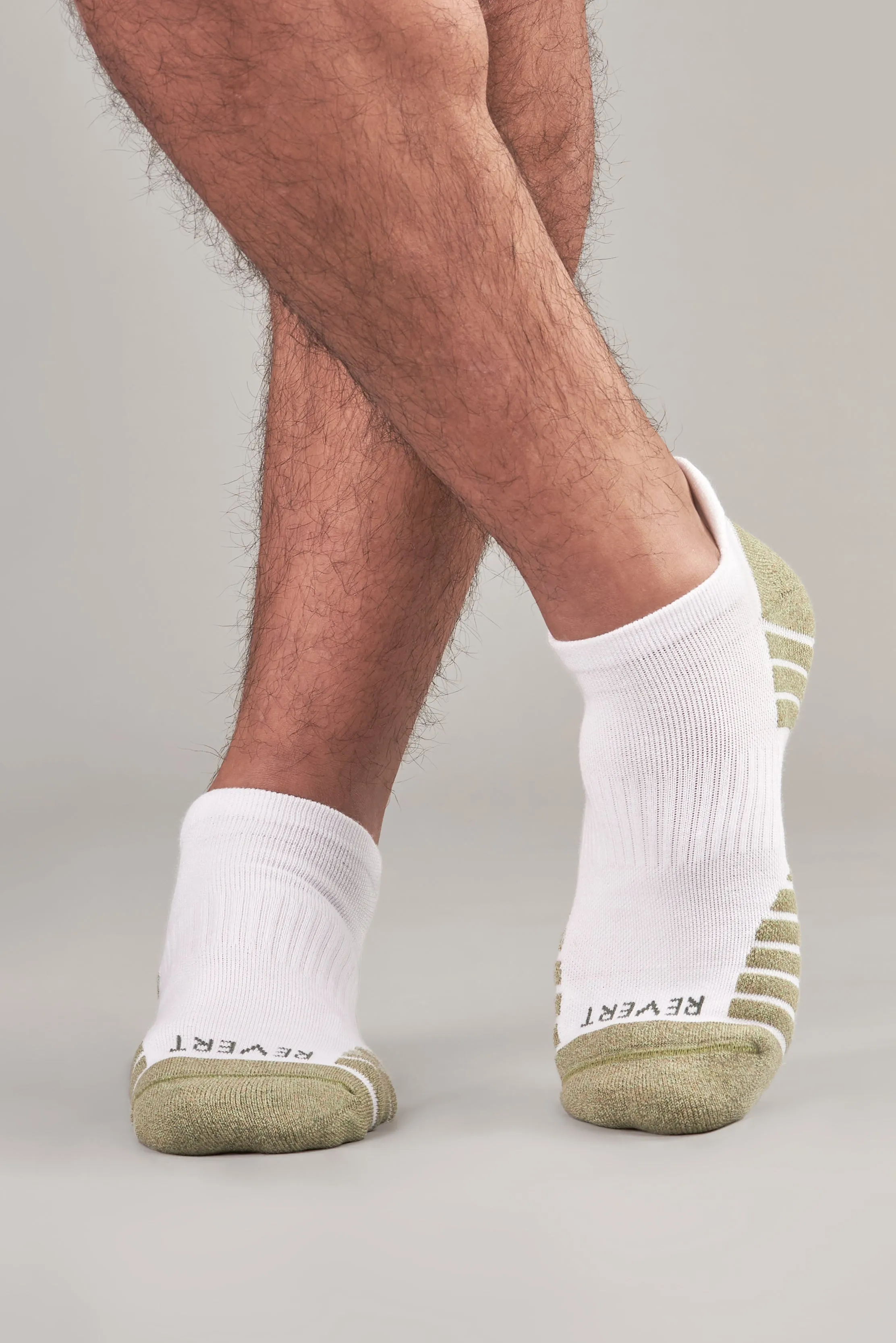 Men's Ankle Essentials: 6-Pack Mid-Weight Comfort Socks