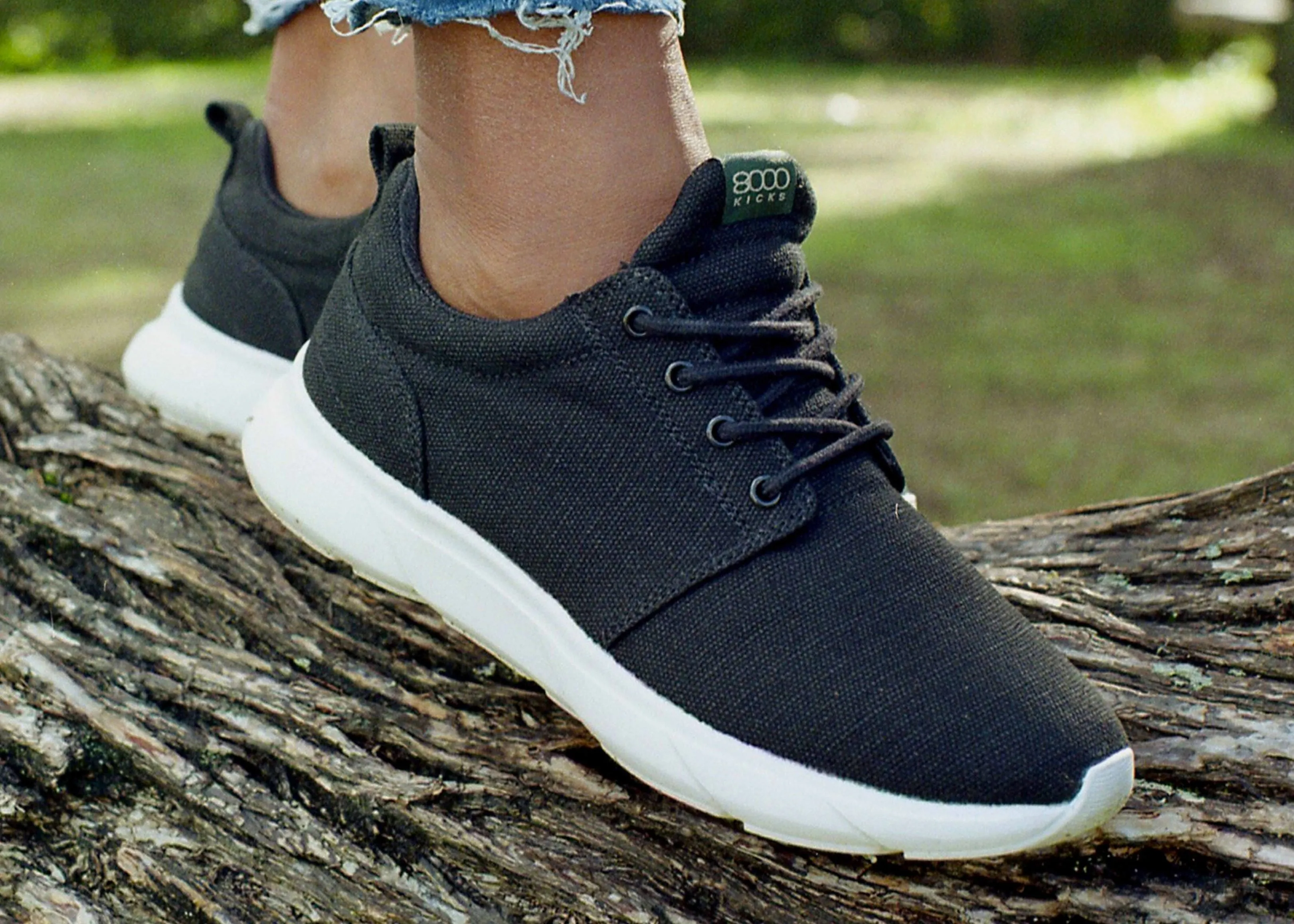Men's Explorer V2 Sneaker Black and White