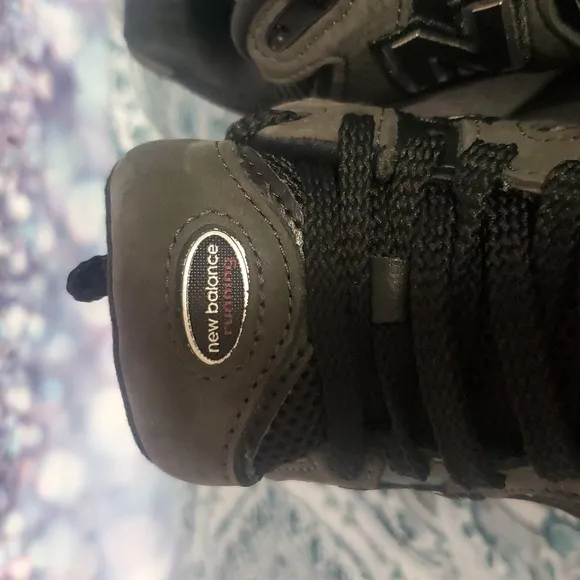 New Balance Men's Gray Sneakers