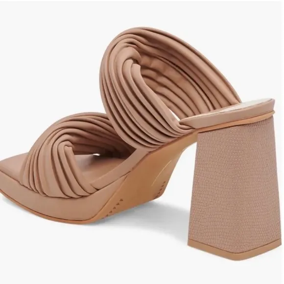 NEW Dolce Vita Vita Alton Tan Slide Sandal Heel women sizes 5, 5.5, 10