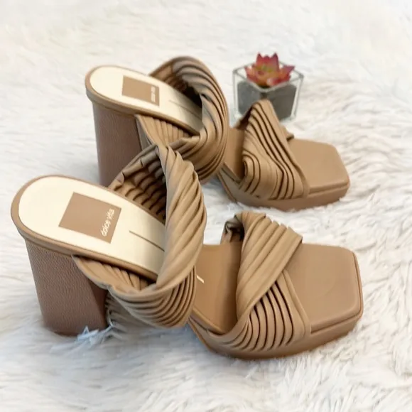 NEW Dolce Vita Vita Alton Tan Slide Sandal Heel women sizes 5, 5.5, 10