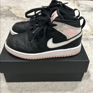 Nike Air Jordan Kids Black Sneakers