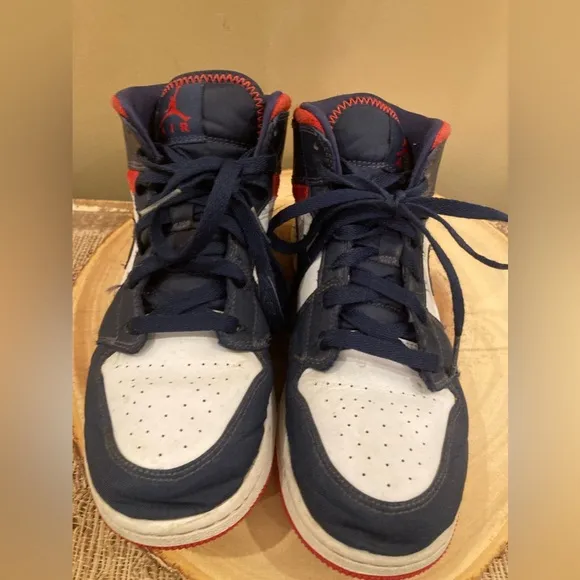 Nike Air Jordan White Navy Blue Red Mid BQ6931-104 Youth 7Y