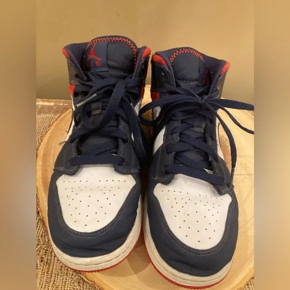 Nike Air Jordan White Navy Blue Red Mid BQ6931-104 Youth 7Y