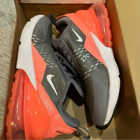 Nike Air Max 270 Gray and Pink Sneakers