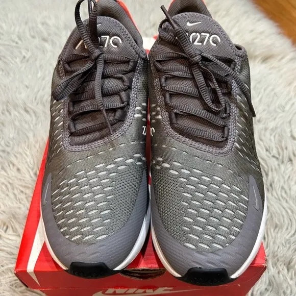 Nike Air Max 270 Gray and Pink Sneakers