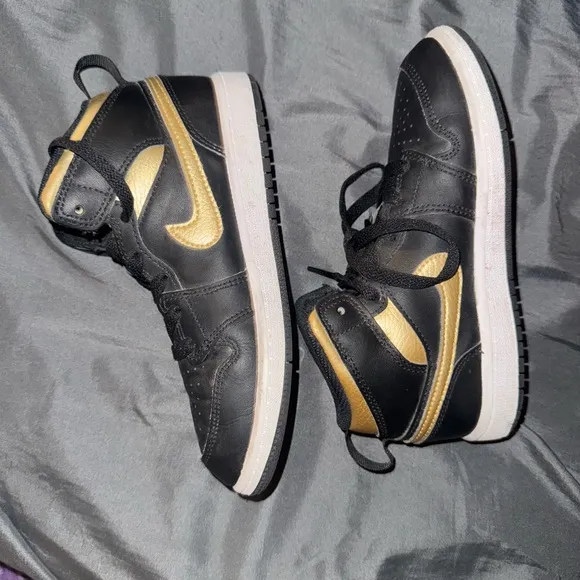 Nike Black and Gold Sneakers