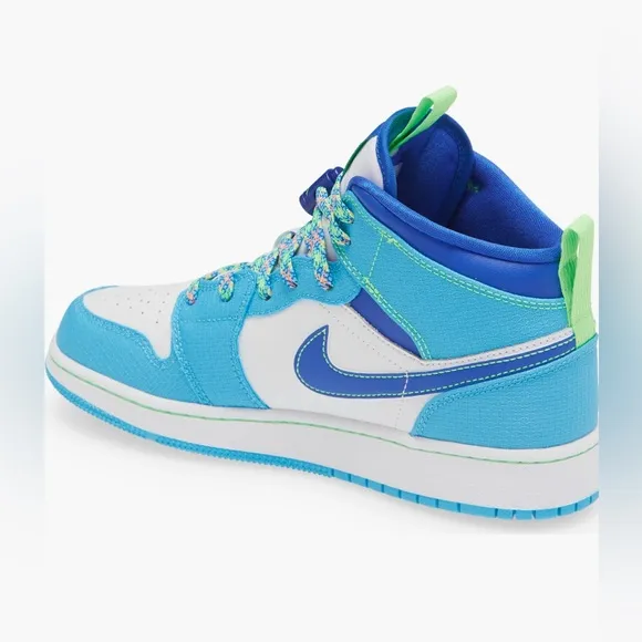 Nike Jordans Blue and Green kids  Basketball Sneakers size 5