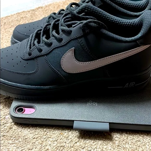 Nike Kids Black Sneake