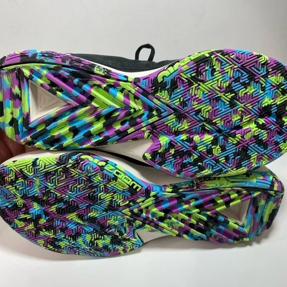 Nike Men’s Zoom Freak 5 Black Phantom Fuchsia Dream Sneakers DX4985-002 Size 9