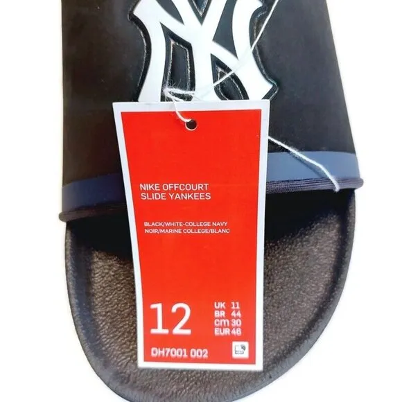Nike Offcourt Slide New York Yankees Mens Size 12 Sandal Cushioned Strap Black