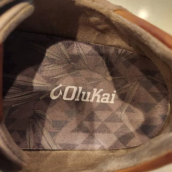 Olukai Lae‘ahi Lī waxed canvas sneakers. Size 9