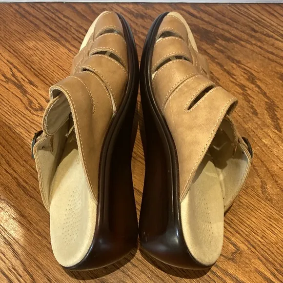 SAS Women's, SAN Antonio Shoemakers Tango Slide Sandal Wheat Sz 9.5W