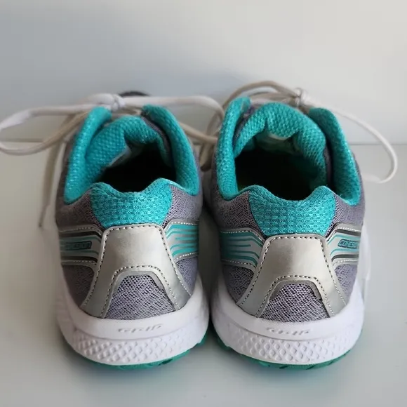 Saucony Womens Gray and Teal Sneakers