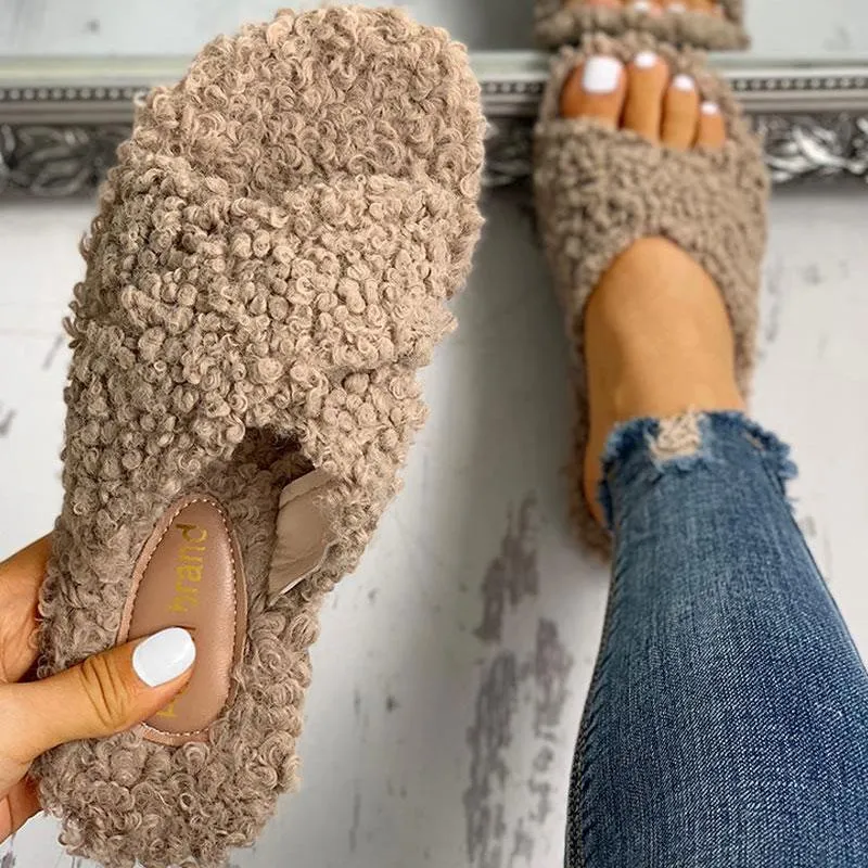 Solid Fluffy Crisscross Design Flat Sandals