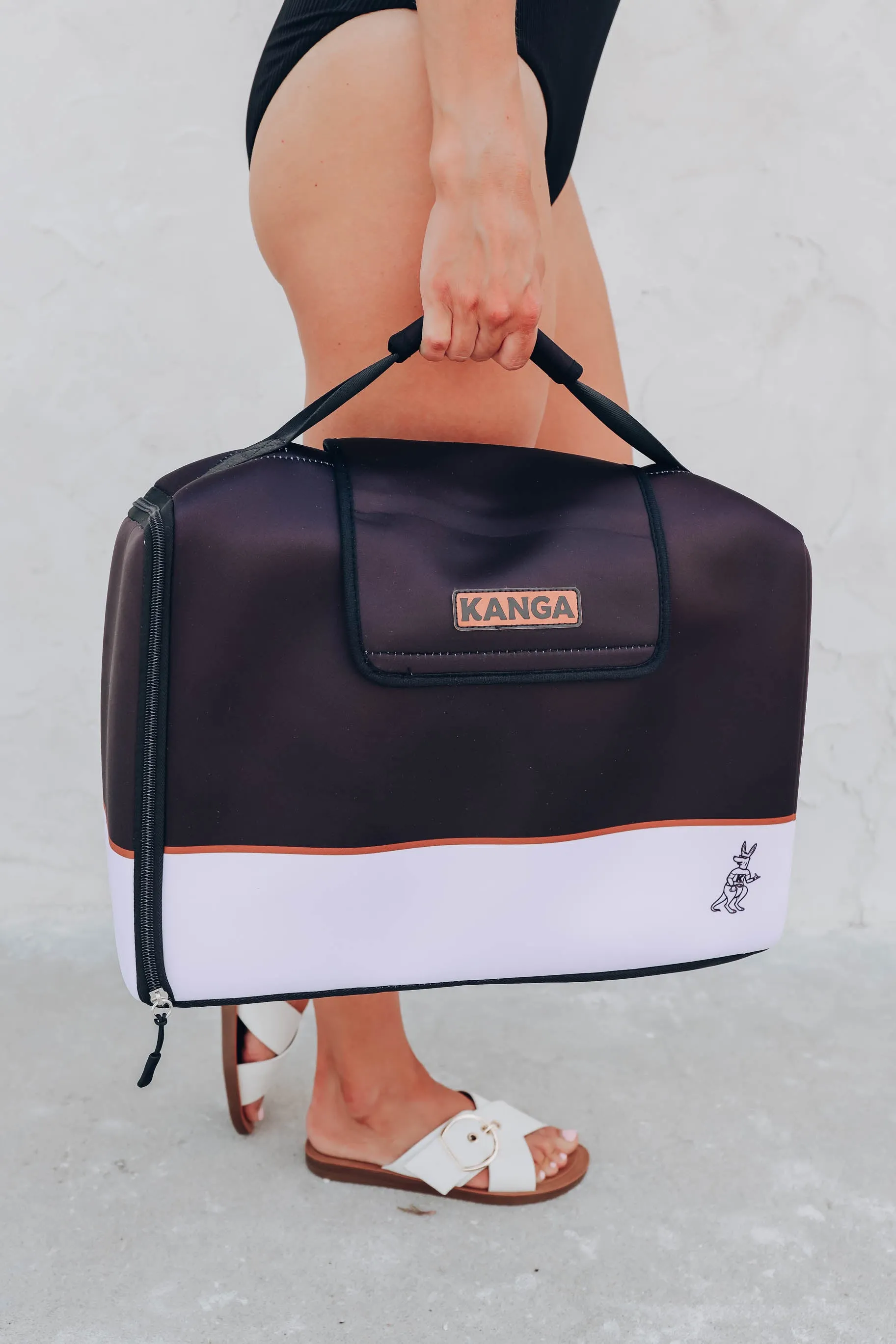 The Gibson Kase Mate Kanga Cooler - 24 Pack