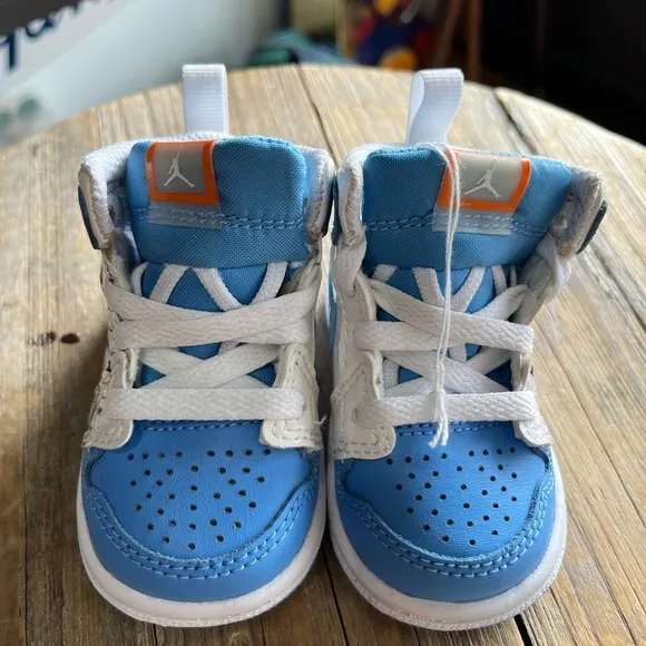 Toddler Jordan 1 Mid SS “Game Winner White/ Unvi Blue-Starfish