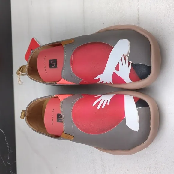 UIN Warm Heart Women's Slip On Sneakers Gray/Red/White sz 4.5